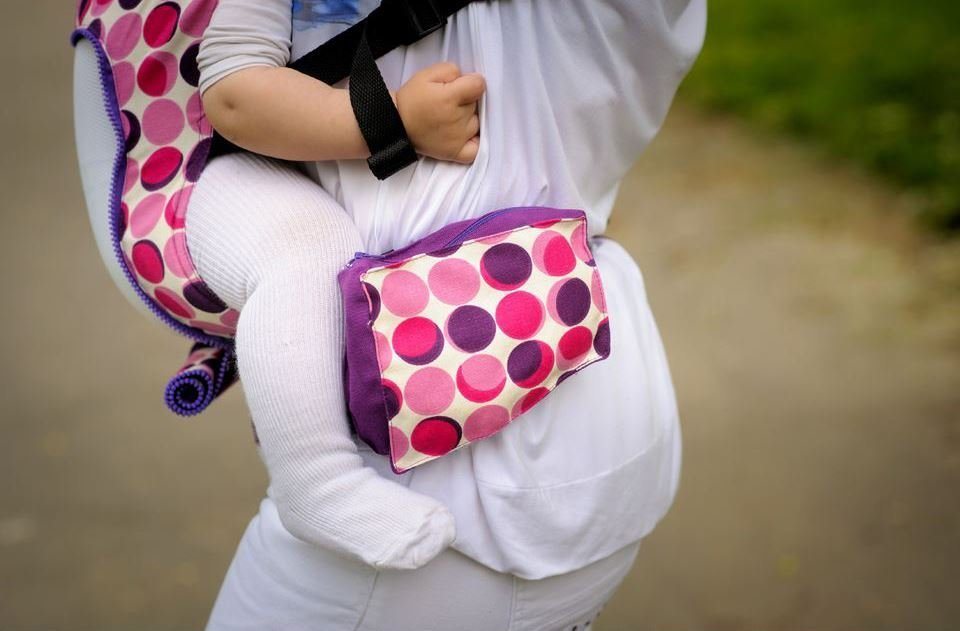 marsupii-ergonomice-universale-nap-bag-model-disco-lights-model-violet-marsupiu-bebe-228-4 marsupii-ergonomice-universale-nap-bag-model-disco-lights-model-violet-marsupiu-bebe-228-4